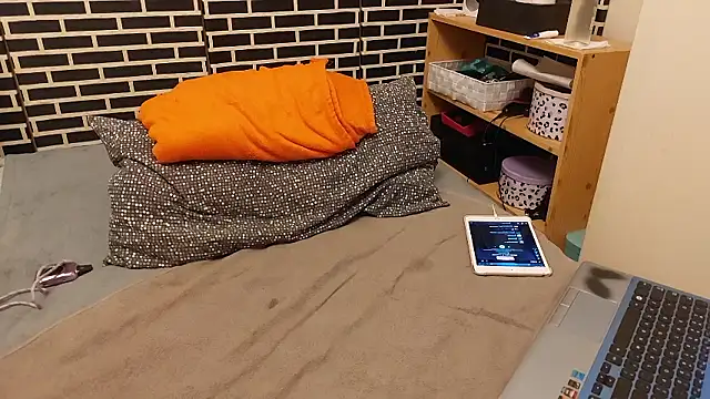 Spatgirl online show from February 2026 10:31:01 PM