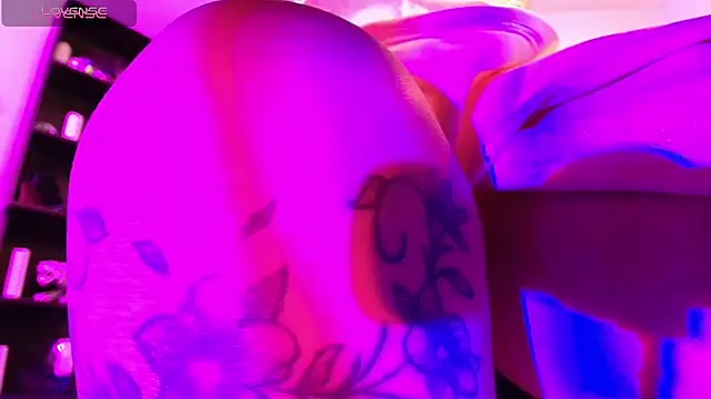 Snapshot of Sweet_lenna chatting on February 2026 07:33:02 PM Sweet lenna online show from February 2026 07:33:02 PM