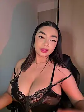 Snapshot of SASHASTRADA_ chatting on February 2026 02:33:01 AM SASHASTRADA online show from February 2026 02:33:01 AM