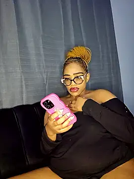 Snapshot of Sultrydiva1 chatting on January 2026 02:17:01 AM Sultrydiva1 online show from January 2026 02:17:01 AM