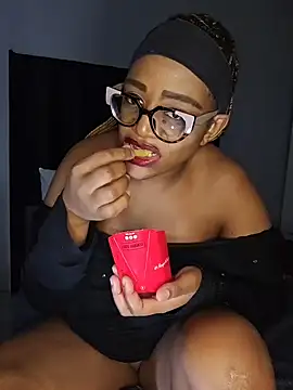 Snapshot of Sultrydiva1 chatting on February 2026 06:50:02 PM Sultrydiva1 online show from February 2026 06:50:02 PM