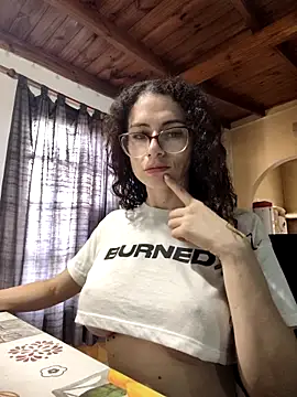 Nanucurlyxx online show from March 2026 07:15:02 PM