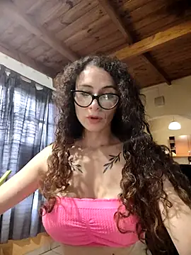 Nanucurlyxx online show from April 2026 08:44:01 PM