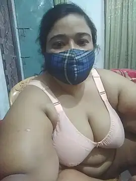 momo loves online show from April 2026 04:37:01 PM