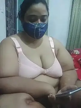 momo loves online show from May 2026 02:34:01 PM