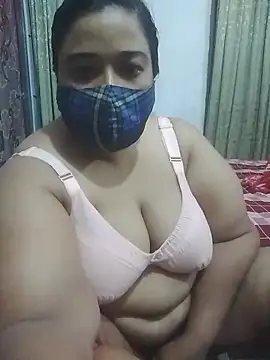 momo loves online show from May 2026 06:45:02 PM