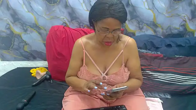 SEXY MATURExx online show from May 2026 04:45:02 PM