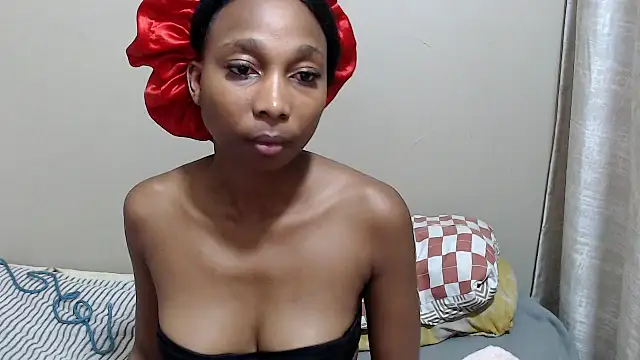 Snapshot of ExtraDoll chatting on February 2026 07:51:01 AM ExtraDoll online show from February 2026 07:51:01 AM