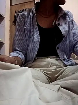 Snapshot of monika4455m chatting on January 2026 04:20:02 PM monika4455m online show from January 2026 04:20:02 PM