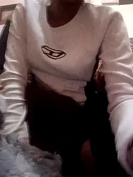 Snapshot of monika4455m chatting on February 2026 07:24:02 AM monika4455m online show from February 2026 07:24:02 AM