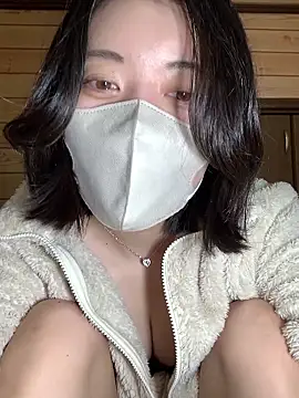 Snapshot of minami_room chatting on January 2026 04:29:01 AM minami room online show from January 2026 04:29:01 AM