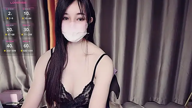 Snapshot of NolanMia chatting on January 2026 11:04:01 AM NolanMia online show from January 2026 11:04:01 AM