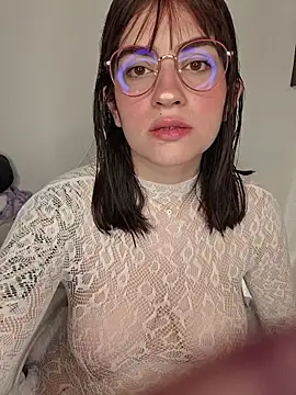 Snapshot of kuritto_ chatting on February 2026 12:00:01 AM kuritto online show from February 2026 12:00:01 AM