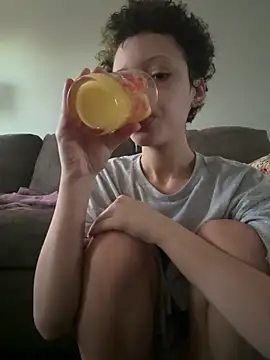 Snapshot of jojosbizarrelyf chatting on February 2026 01:43:01 PM jojosbizarrelyf online show from February 2026 01:43:01 PM