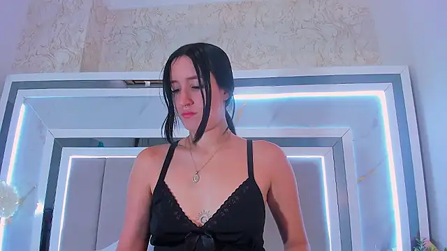 Snapshot of IsaBlue chatting on January 2026 01:26:01 PM IsaBlue online show from January 2026 01:26:01 PM