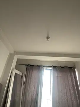 Violett hott  online show from May 2026 12:23:01 PM