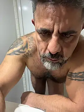 wolfbucker online show from January 2026 07:45:02 AM