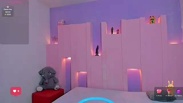 emilywilliis online show from April 2026 11:59:01 AM