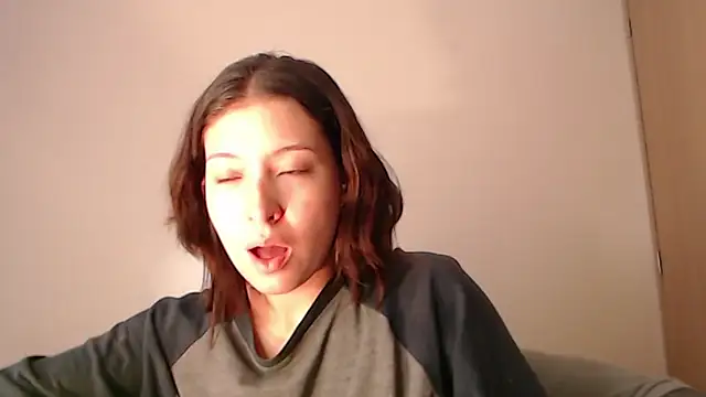 Snapshot of -Ivonnys chatting on February 2026 08:17:02 PM -Ivonnys online show from February 2026 08:17:02 PM