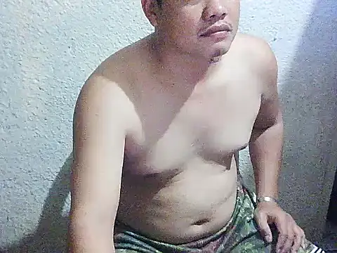 Snapshot of UrAsianGuy90 chatting on January 2026 11:58:02 AM UrAsianGuy90 online show from January 2026 11:58:02 AM