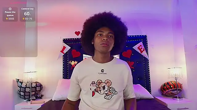 Snapshot of Cristal_and_luke chatting on February 2026 03:46:02 AM Cristal and luke online show from February 2026 03:46:02 AM