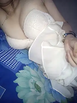 Snapshot of -Nicole-e chatting on February 2026 02:53:01 AM -Nicole-e online show from February 2026 02:53:01 AM