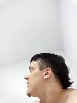 RAFAELQUINTEROSCAVALHEI online show from January 2026 05:56:01 AM