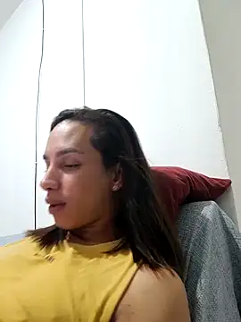 ofjuliaa online show from May 2026 02:40:01 AM