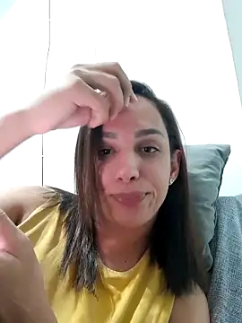 ofjuliaa online show from May 2026 03:34:01 AM