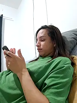 ofjuliaa online show from May 2026 07:47:01 AM
