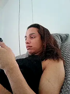 ofjuliaa online show from May 2026 05:44:01 PM