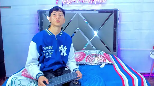 BunnyLove  online show from March 2026 12:13:02 AM