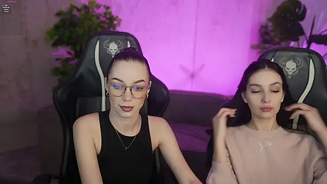 Mila Rose054 online show from April 2026 07:47:01 AM