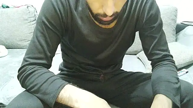 Snapshot of Moh_197 chatting on February 2026 08:53:01 PM Moh 197 online show from February 2026 08:53:01 PM