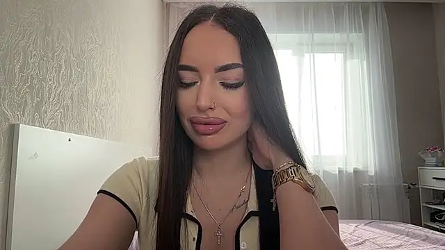 Snapshot of QueenGelik chatting on February 2026 02:24:01 AM QueenGelik online show from February 2026 02:24:01 AM