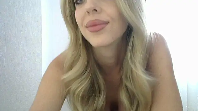 LizaSweetyq online show from June 2026 12:42:02 PM