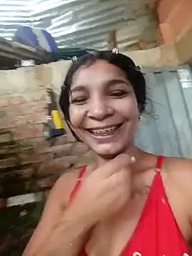 Snapshot of chikivivi- chatting on February 2026 01:04:02 PM chikivivi- online show from February 2026 01:04:02 PM