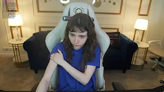 Orly flame online show from February 2026 12:02:01 PM