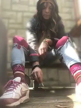 dongoralesko77 online show from April 2026 03:02:01 PM