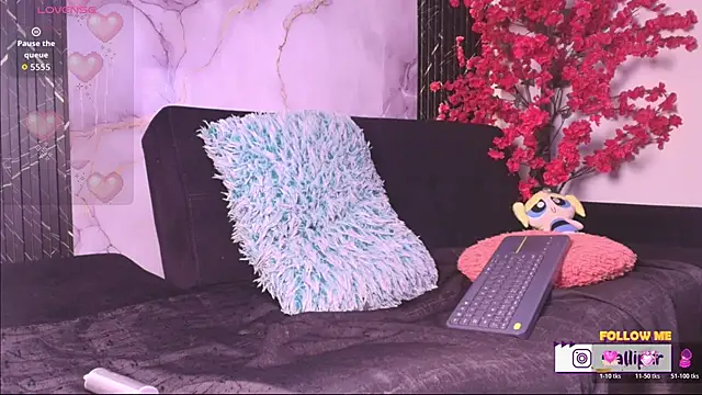Allison Parker1  online show from May 2026 12:11:02 PM