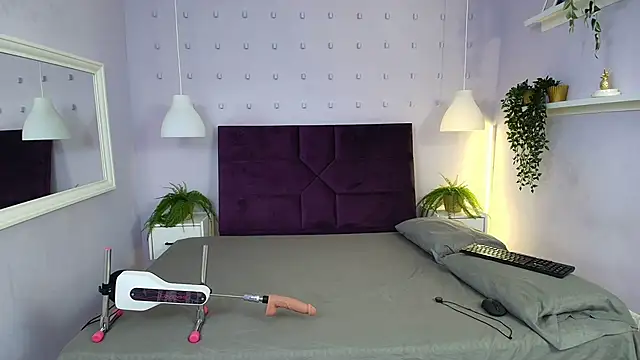 Yasminbrattz online show from July 2026 11:34:01 AM