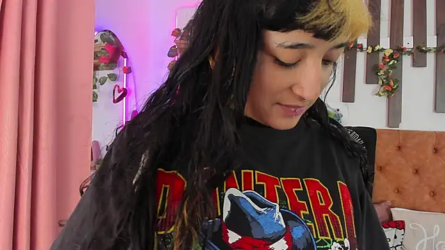 Snapshot of MeowMota_ chatting on May 2026 06:23:02 PM MeowMota online show from May 2026 06:23:02 PM