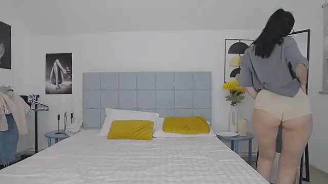 Snapshot of AmayaDominique chatting on January 2026 05:18:01 PM AmayaDominique online show from January 2026 05:18:01 PM