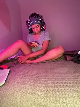 oshun6360 online show from May 2026 02:18:02 AM