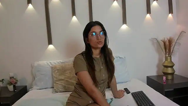 Snapshot of scarlett_rosse_x chatting on February 2026 07:02:01 AM scarlett rosse x online show from February 2026 07:02:01 AM