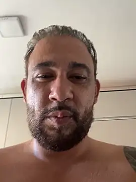 Snapshot of fabbronxer chatting on February 2026 07:41:01 PM fabbronxer online show from February 2026 07:41:01 PM