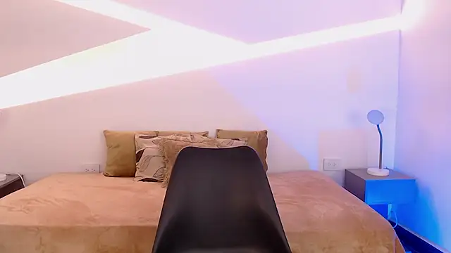 Snapshot of Chel_Stone chatting on February 2026 10:58:02 PM Chel Stone online show from February 2026 10:58:02 PM