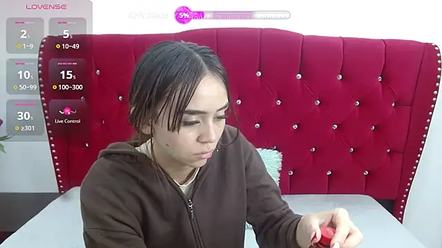 Snapshot of sofiaspring chatting on May 2026 04:13:02 PM sofiaspring online show from May 2026 04:13:02 PM