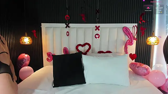 Snapshot of PandoraMiller chatting on February 2026 05:08:01 PM PandoraMiller online show from February 2026 05:08:01 PM