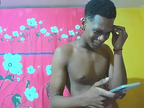 Snapshot of aunstin_mohamme chatting on February 2026 12:05:02 AM aunstin mohamme online show from February 2026 12:05:02 AM